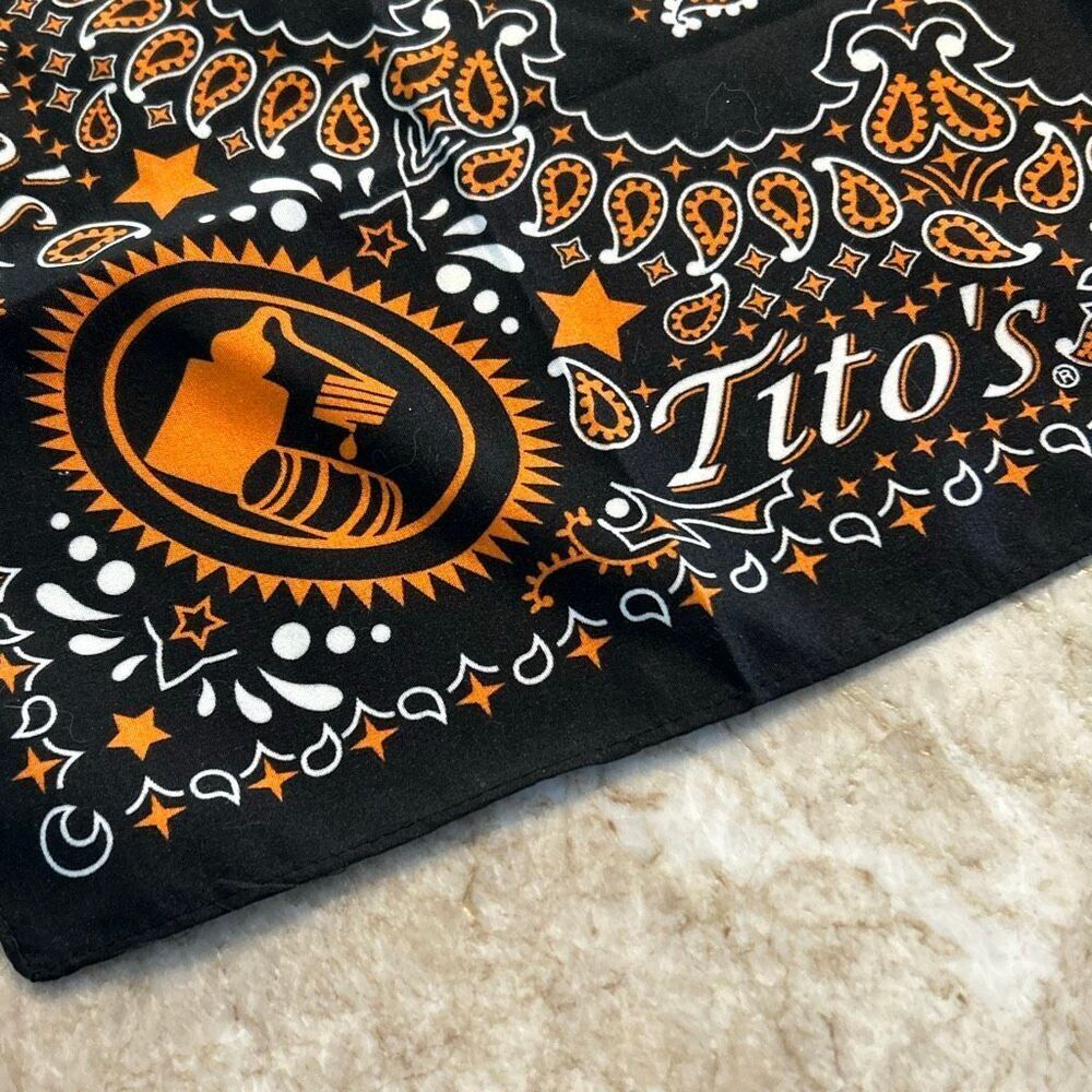 TITOS Bandanna - Picture 3 of 7